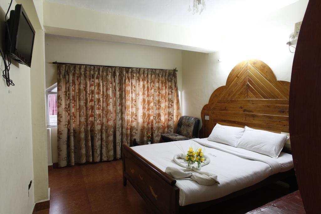 Hotel Saliha International Kodaikanal Room photo